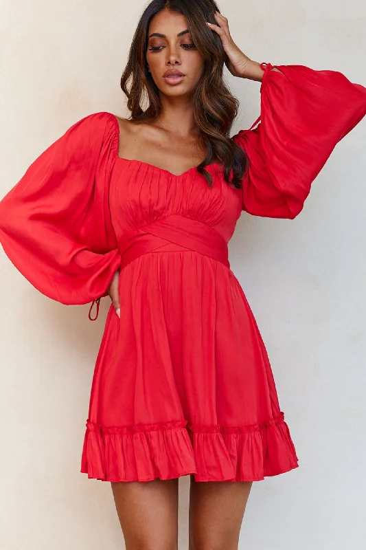 Linka On Or Off-Shoulder Long Sleeve Tie-Back Dress Red