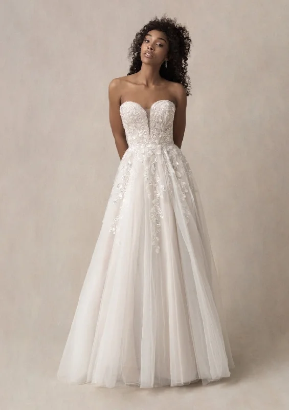 Allure Bridals 9852 Wedding Dress