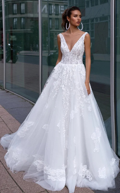 Fairy Princess Elegant Ball Gown V-neck Wedding Gown with Train-716126