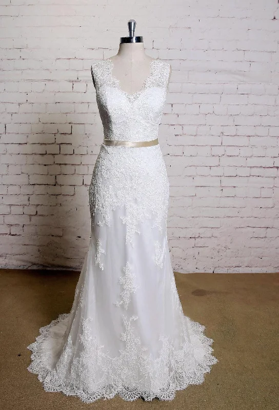 V-Neck Sleeveless Lace Mermaid Wedding Dress With Satin Sash-ET_711535